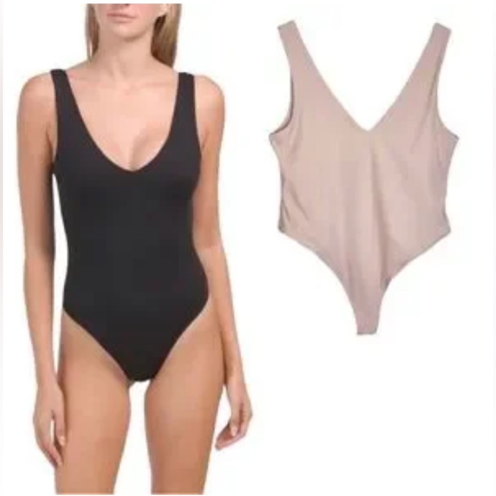 House Of Harlow 1960 Cream Ribbed Sleeveless Double V-Neck Contour Bodysuit